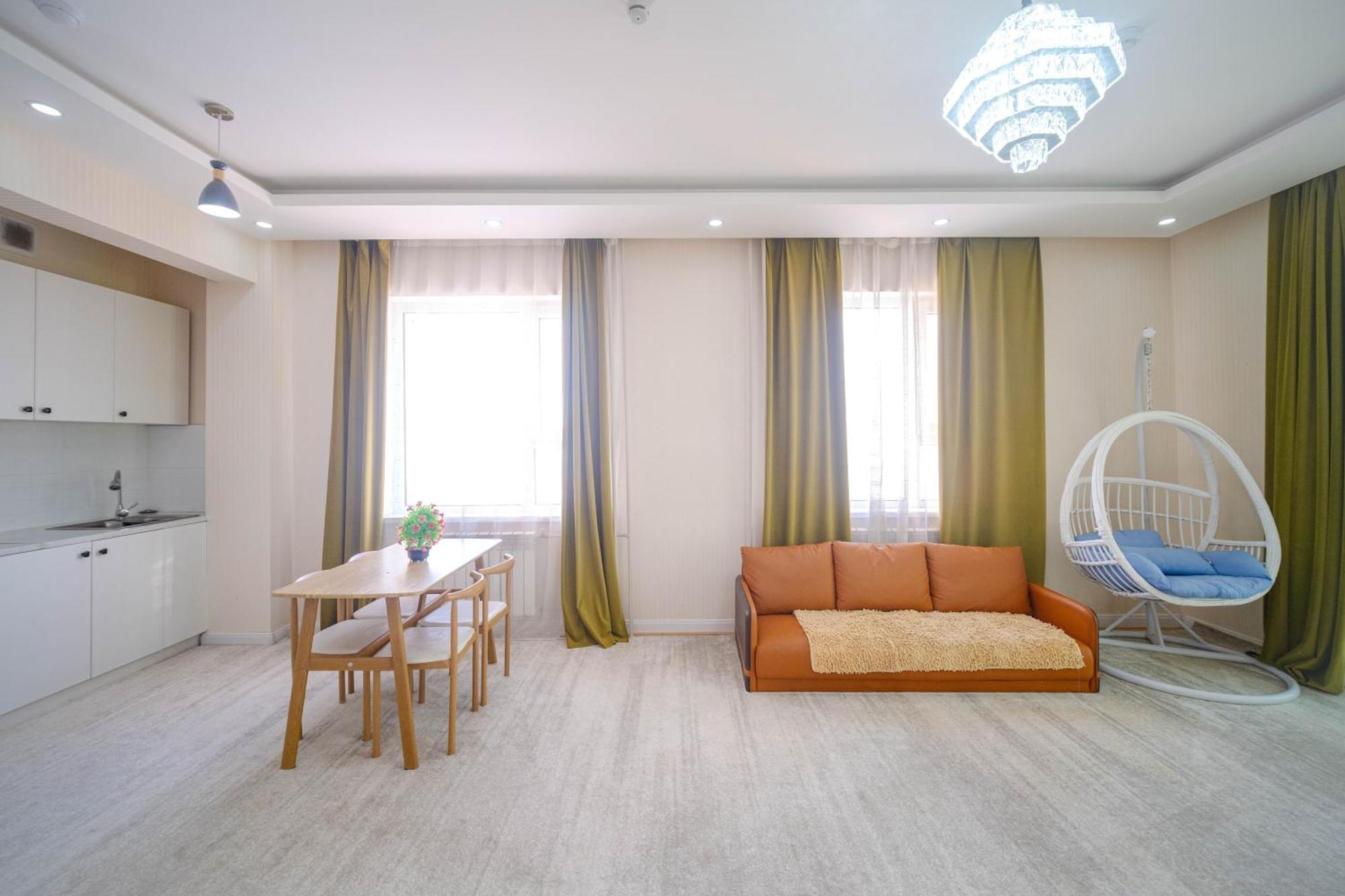Eagle Town Serviced Apartment Улан-Батор Экстерьер фото